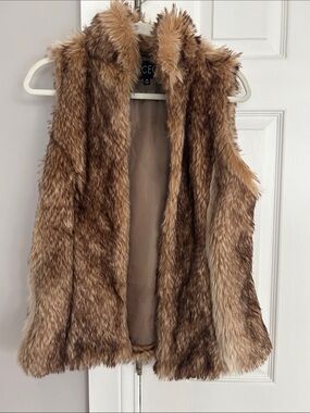 TCEC Brown Faux Fur Open-Front Vest